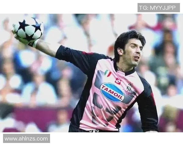 二战时期足球明星回顾与传奇球员的辉煌岁月探讨